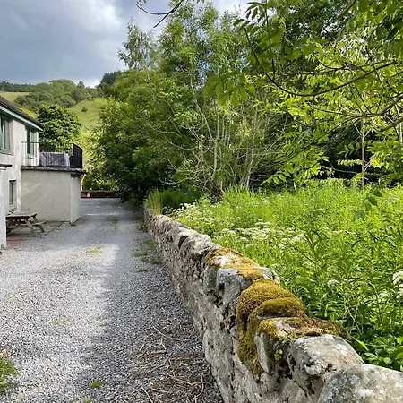 Stylish Garden Flat Near Loch Ness Apartment Drumnadrochit Exterior photo