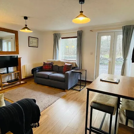 Stylish Garden Flat Near Loch Ness Apartment Drumnadrochit Exterior photo