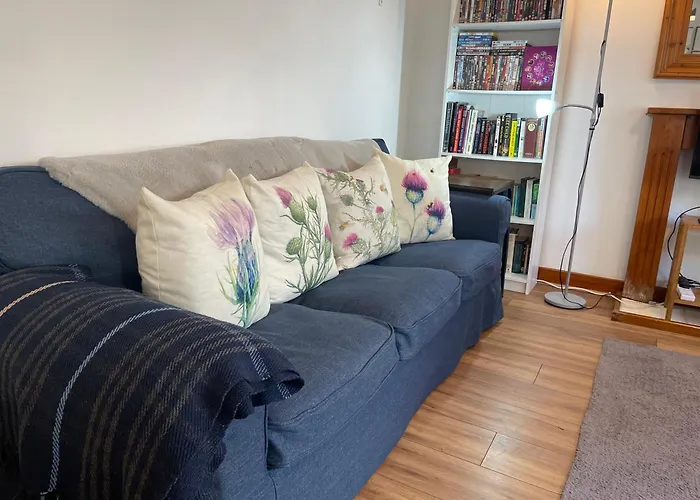 Stylish Garden Flat Near Loch Ness