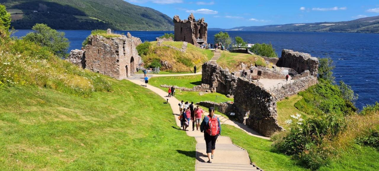 Stylish Garden Flat Near Loch Ness Apartment *