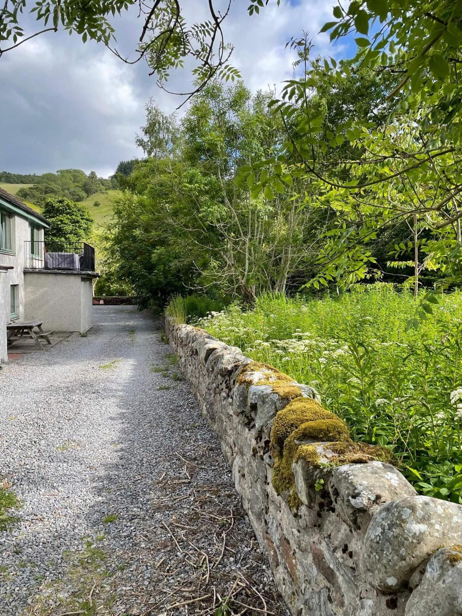 Stylish Garden Flat Near Loch Ness Apartment Drumnadrochit