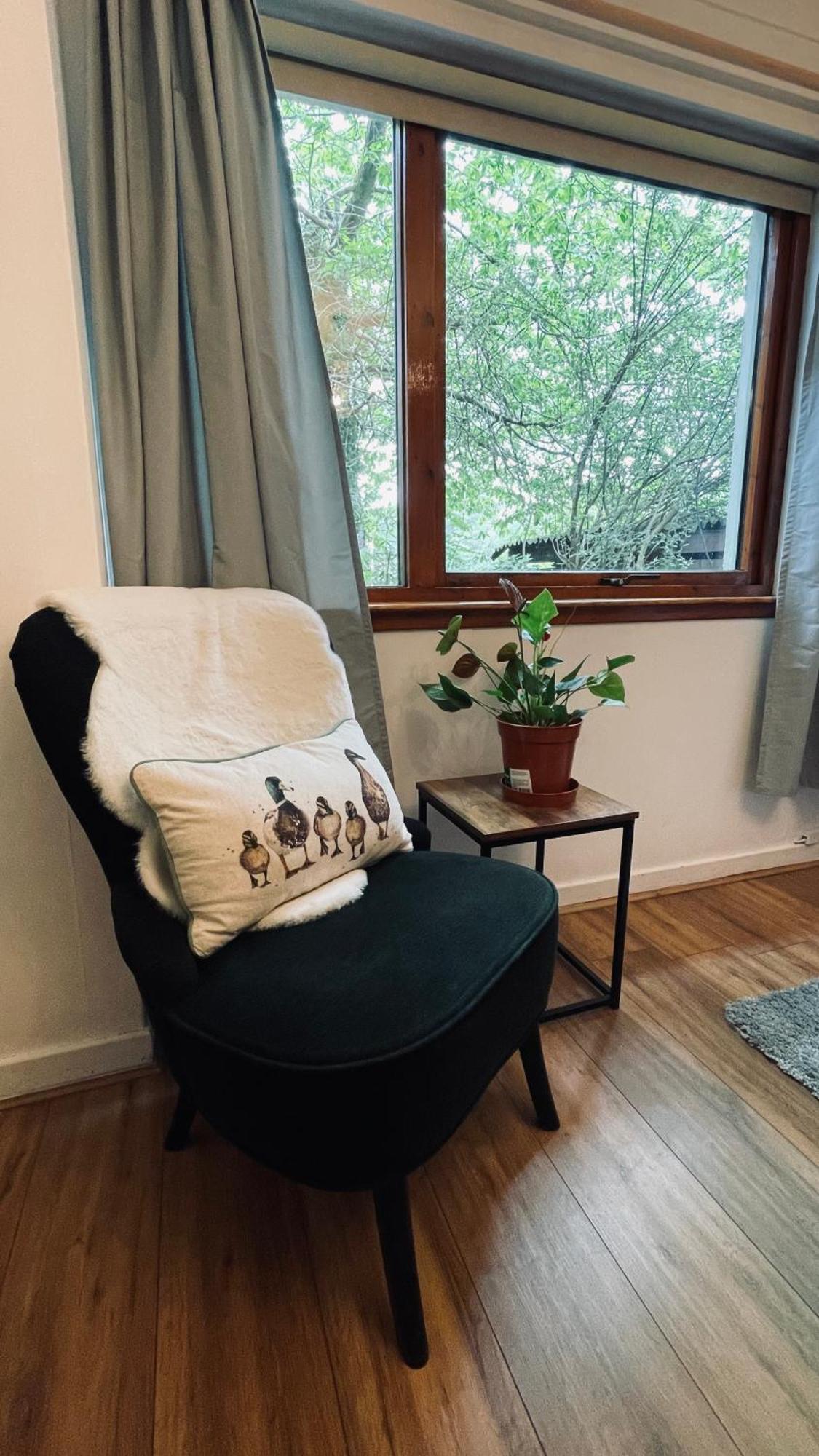 Apartment Stylish Garden Flat Near Loch Ness *