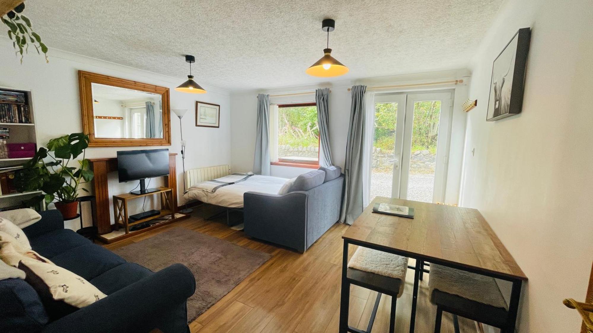 Apartment Stylish Garden Flat Near Loch Ness