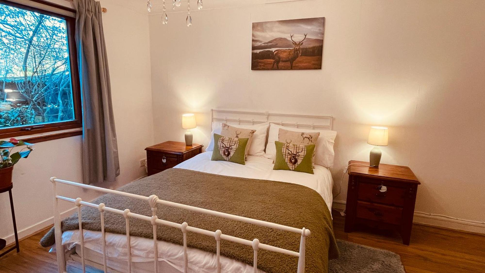 Stylish Garden Flat Near Loch Ness *